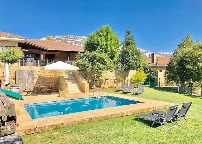 Sagastienea Villa Con Piscina Y Tenis En La Rioja