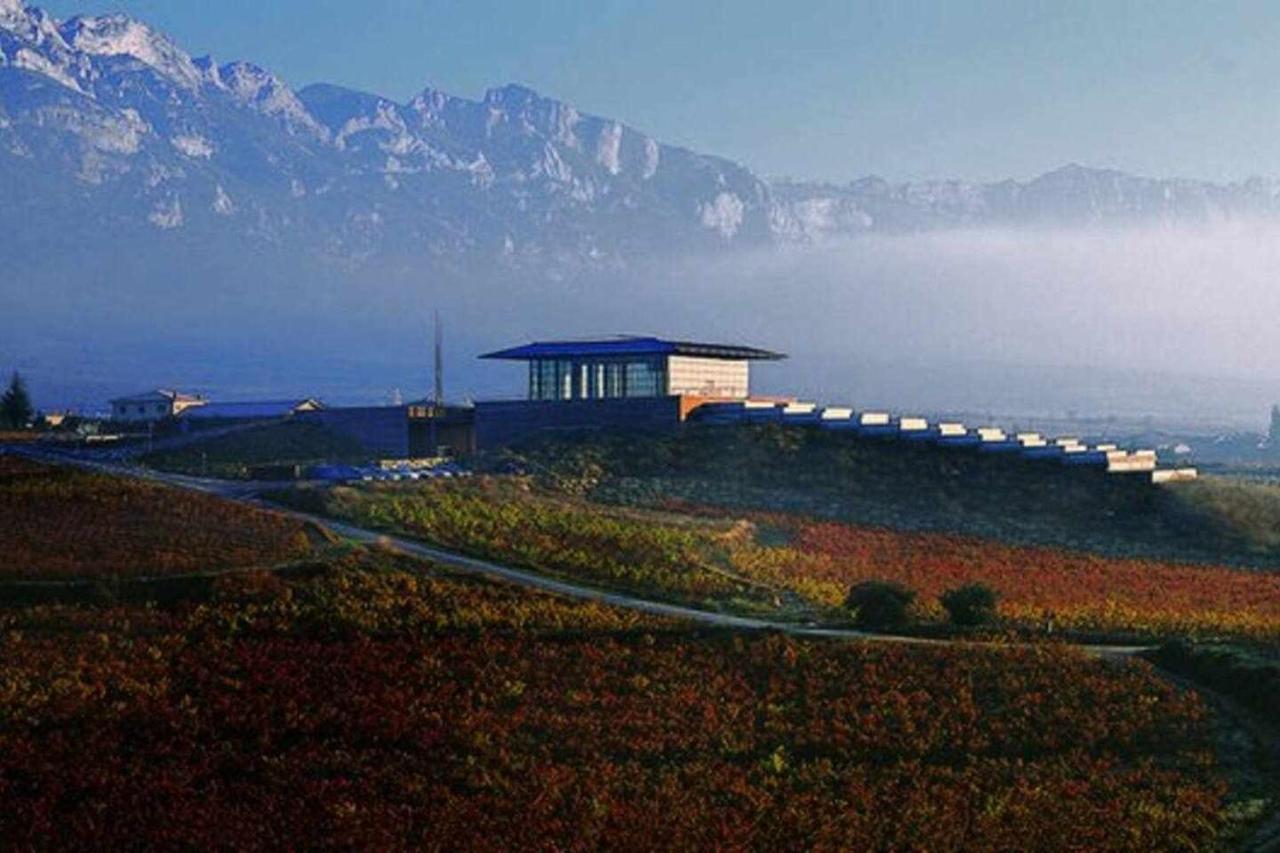 Holiday home Sagastienea Con Piscina Y Tenis En La Rioja